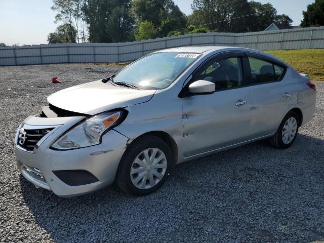  NISSAN VERSA 2019 Сріблястий