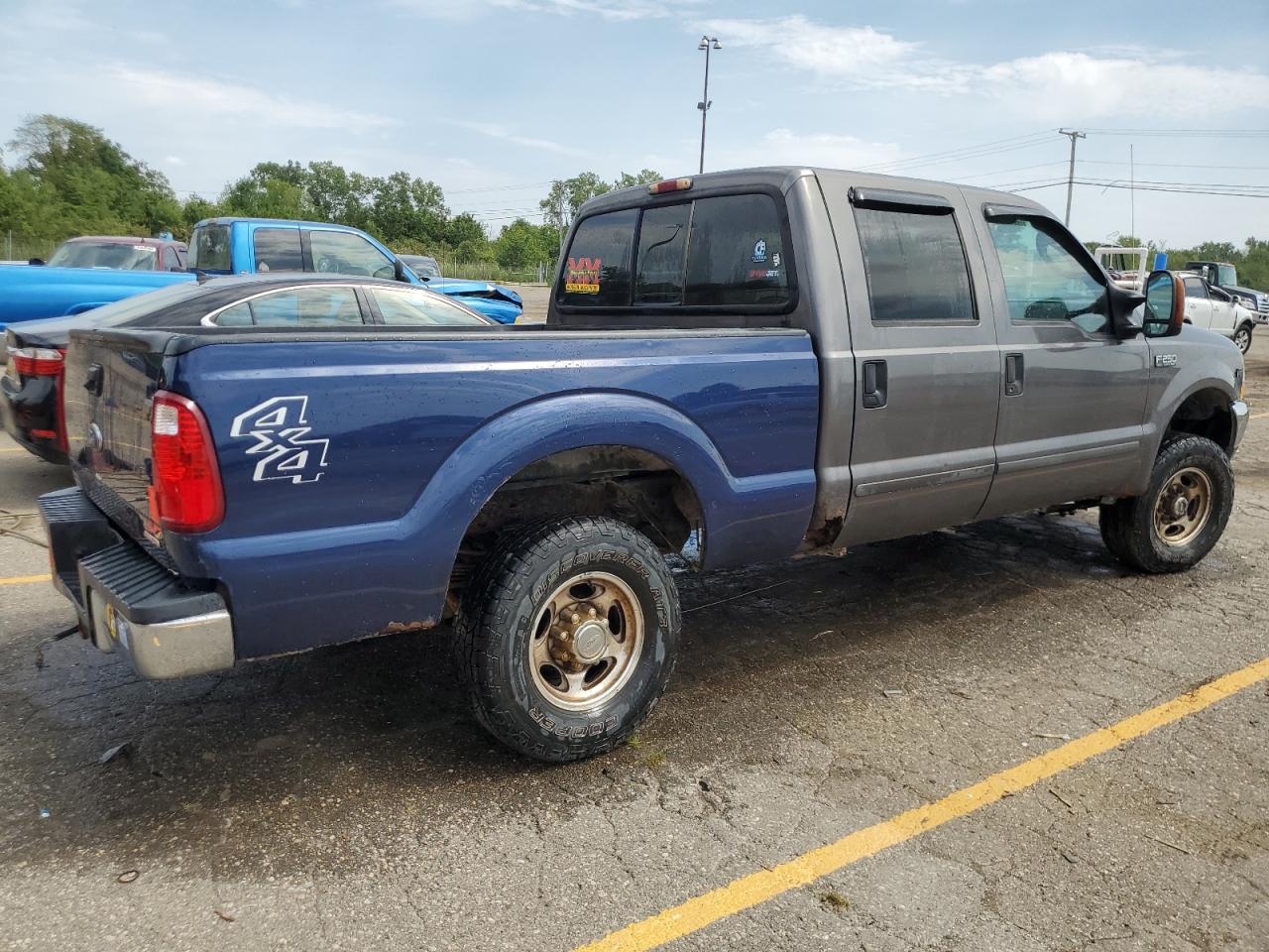 2004 Ford F250 - Image 3