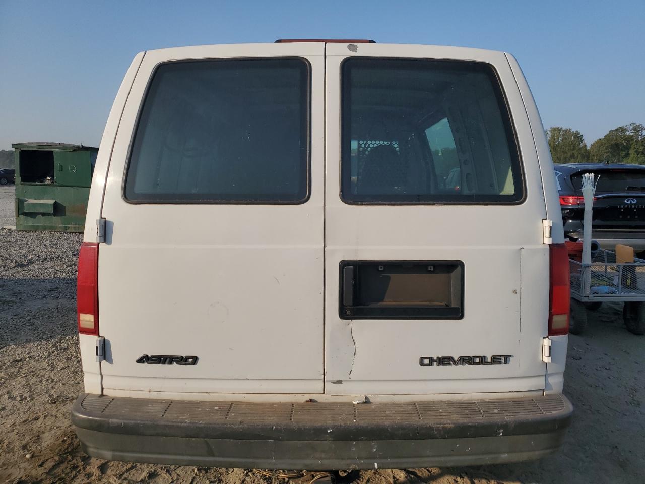 1998 Chevrolet Astro VIN: 1GCDM19W5WB211579 Lot: 69588724