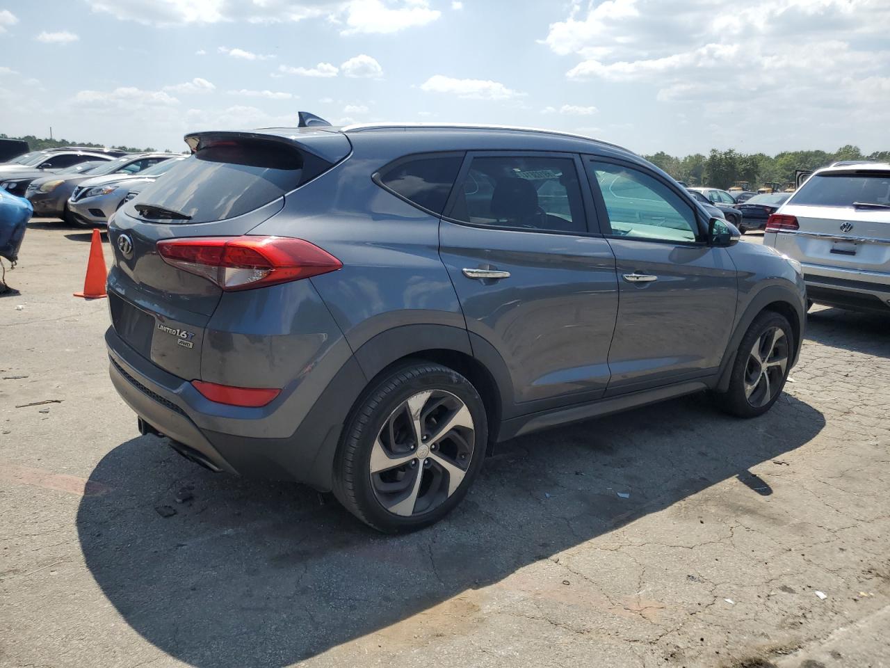 KM8J3CA22GU186863 2016 Hyundai Tucson Limited