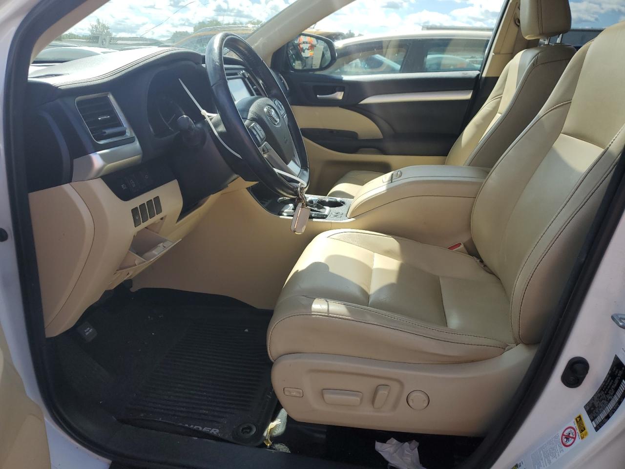 2018 Toyota Highlander Se VIN: 5TDJZRFH9JS832477 Lot: 66809034