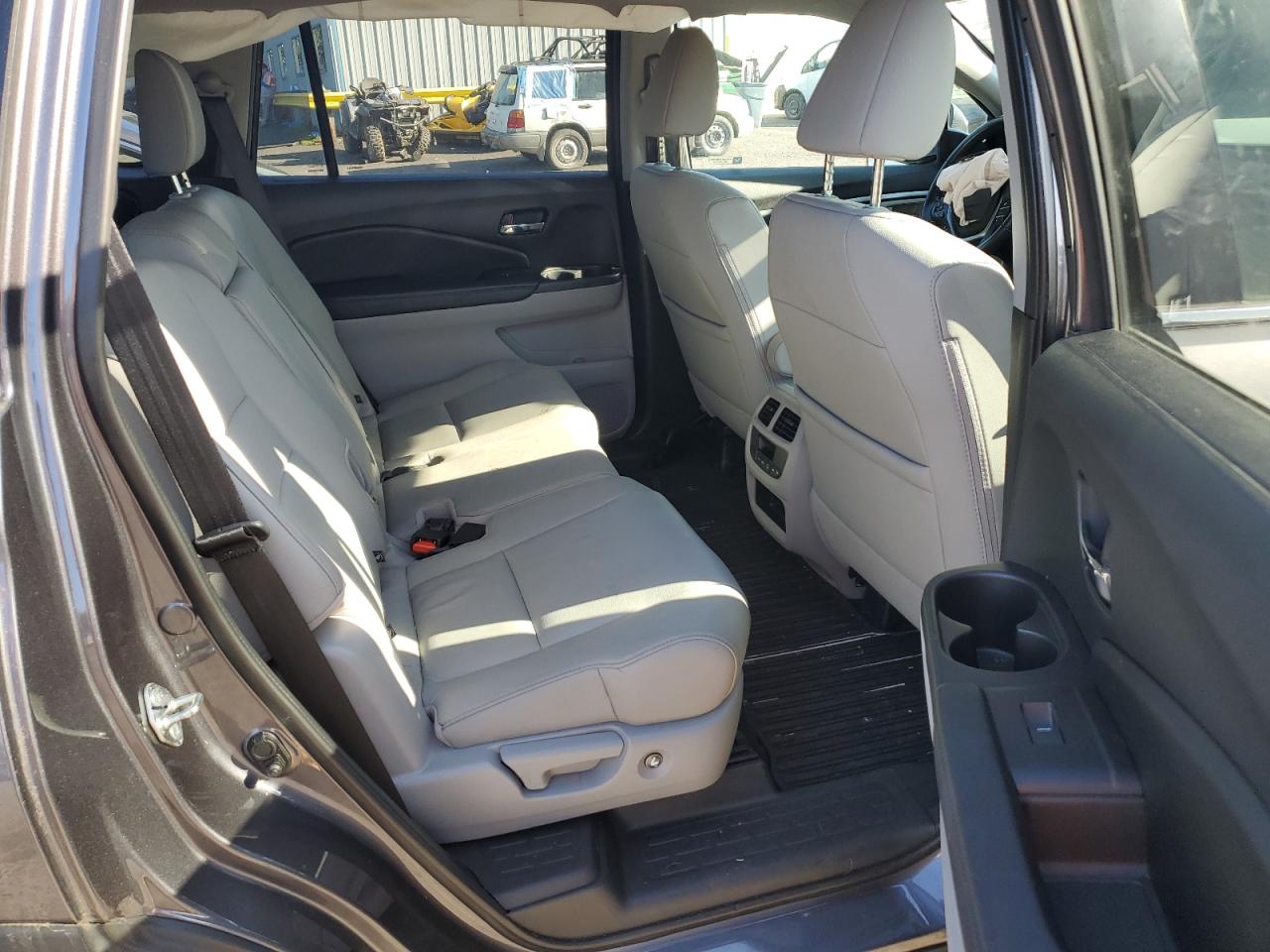 2017 Honda Pilot - Image 10