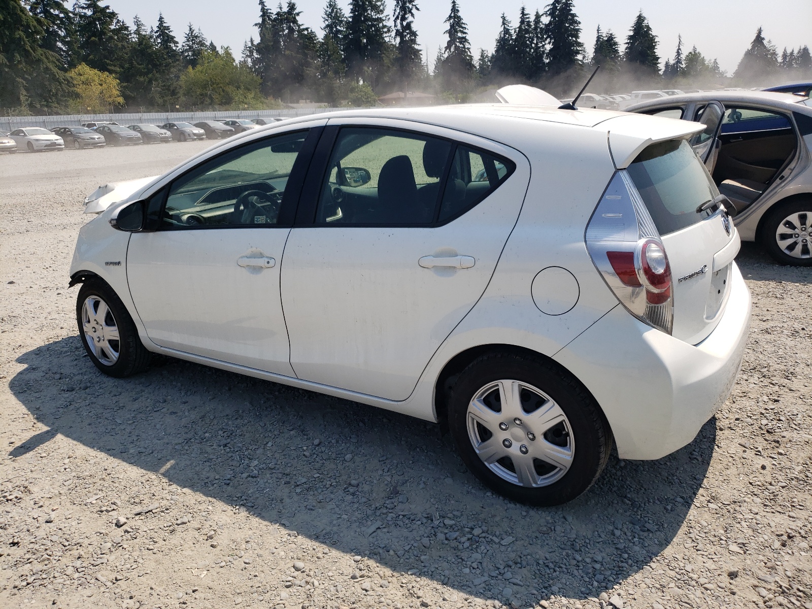 2014 Toyota Prius C vin: JTDKDTB34E1568601