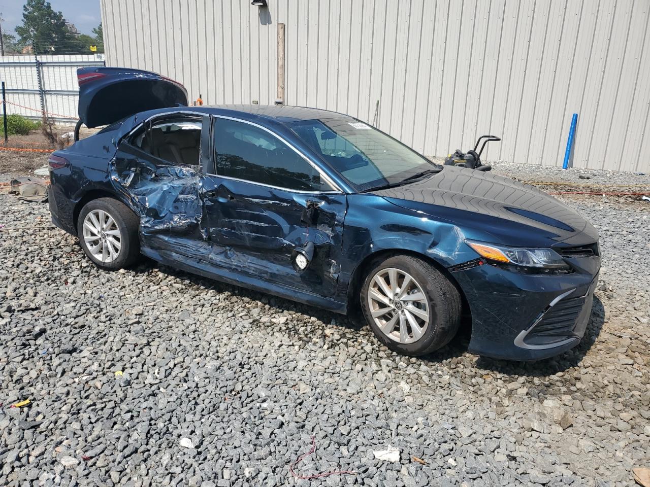 2021 Toyota Camry - Image 4
