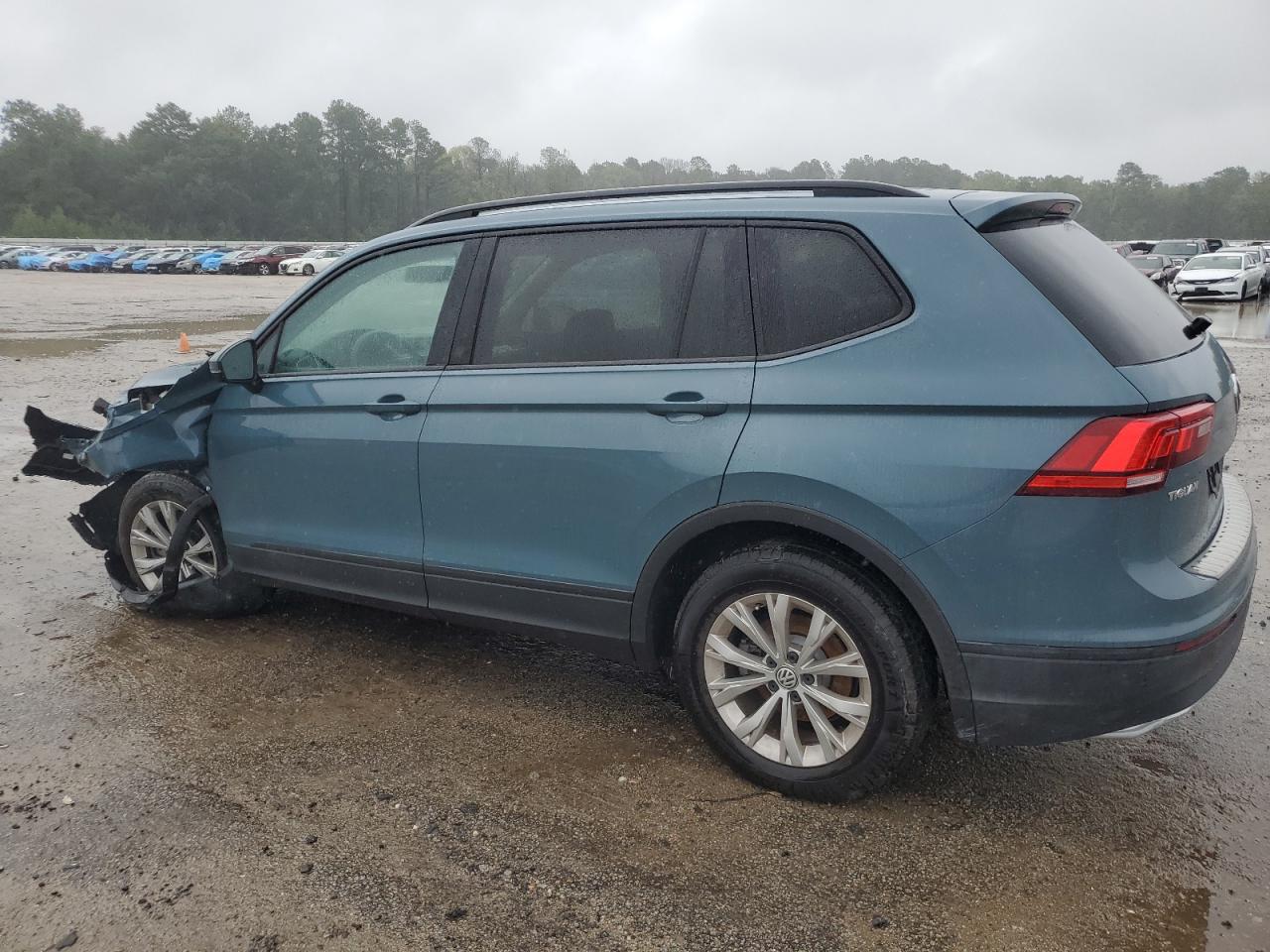 3VV1B7AX2KM088828 Volkswagen Tiguan 2019. Фото: 1