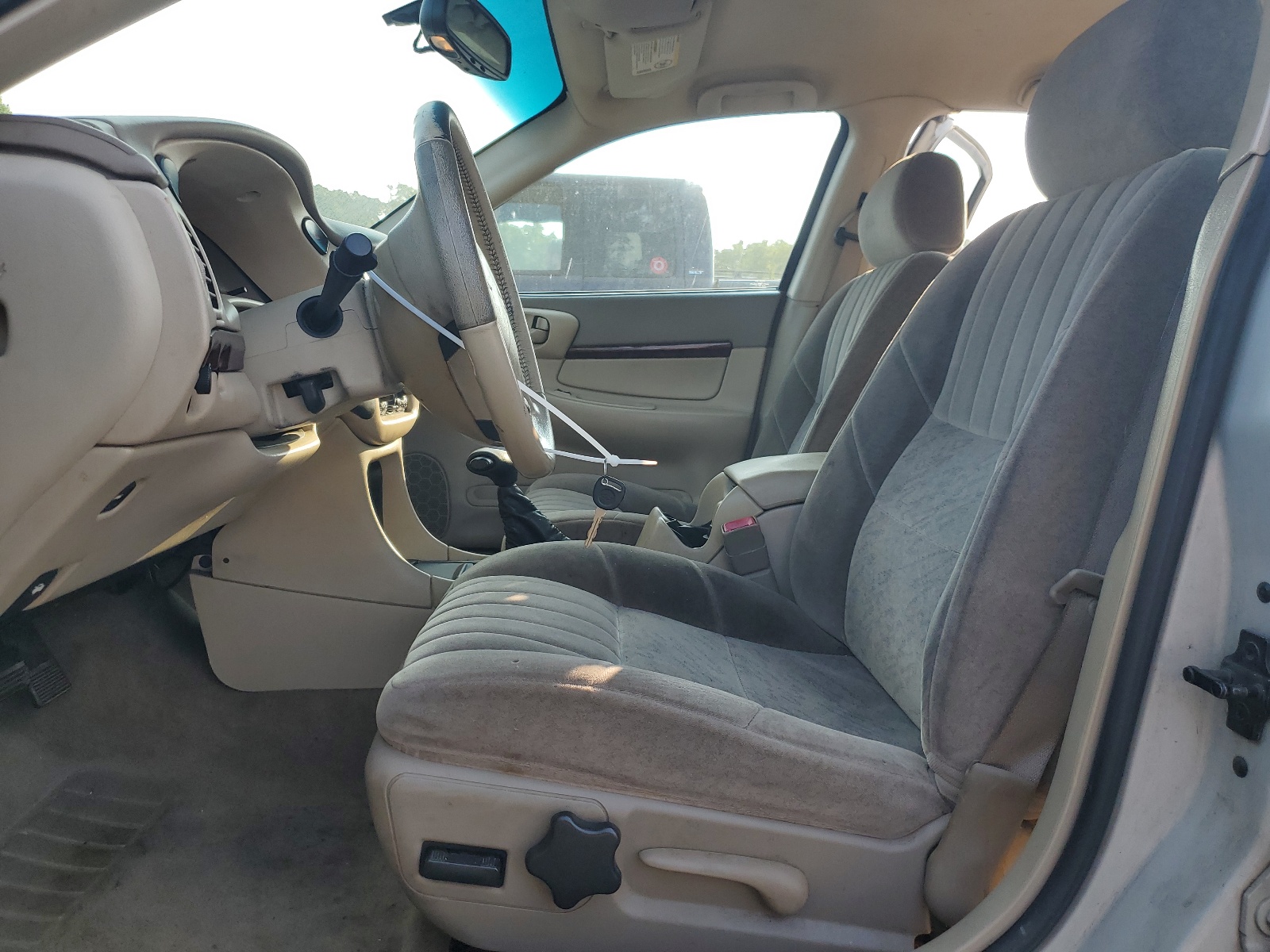 2G1WF52E039304236 2003 Chevrolet Impala