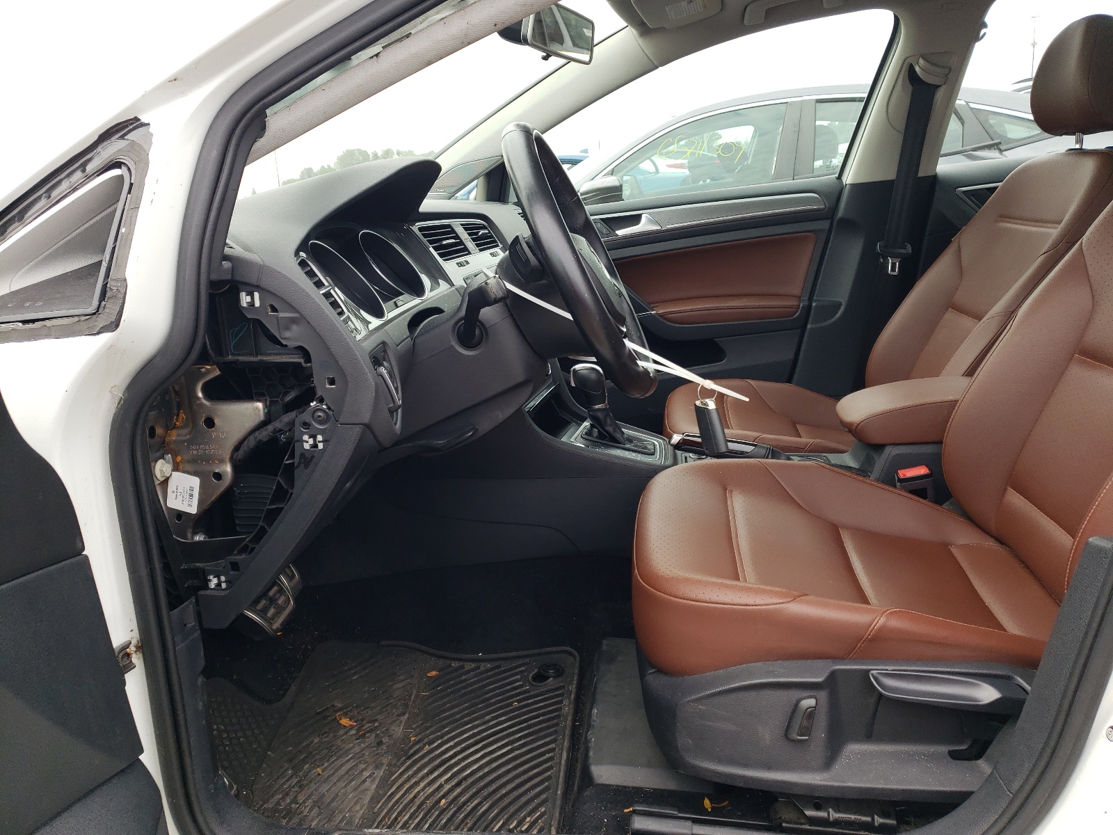 3VWH17AU8HM521483 2017 Volkswagen Golf Alltrack S