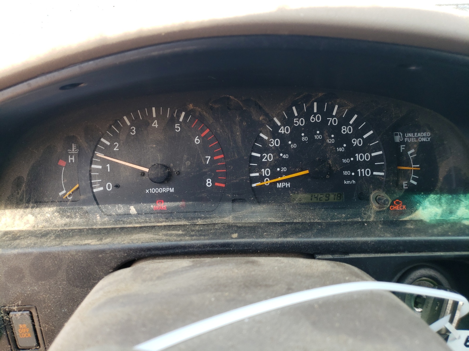 4TASN92N4YZ590312 2000 Toyota Tacoma Xtracab Prerunner