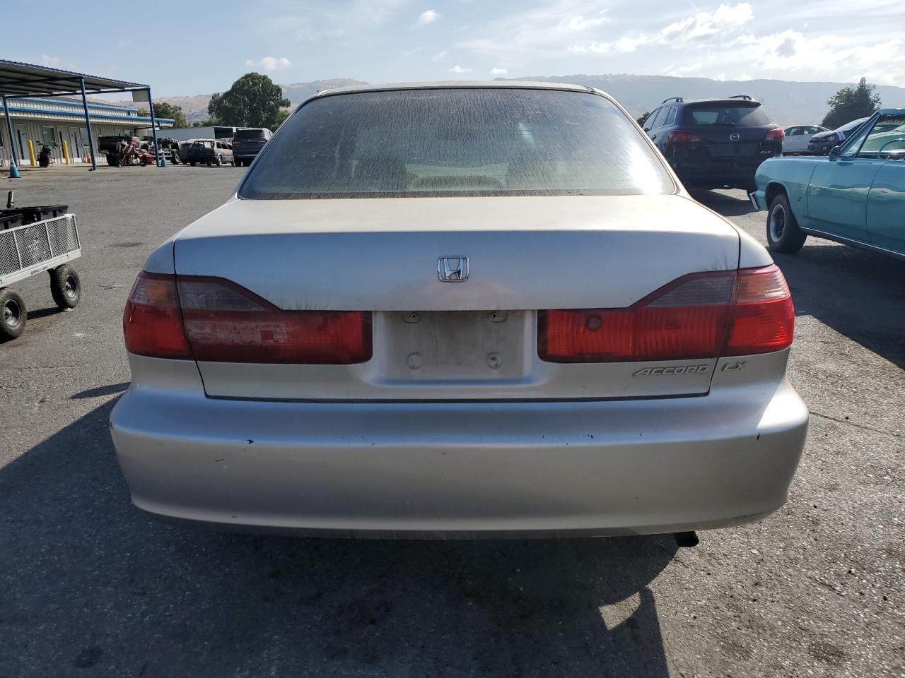 1999 Honda Accord Lx VIN: JHMCG6656XC010411 Lot: 68897354