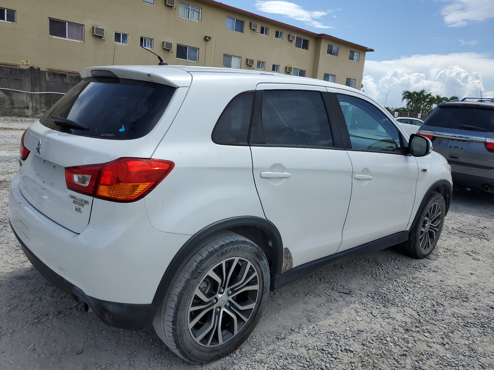 JA4AR3AW3GZ049918 2016 Mitsubishi Outlander Sport Es