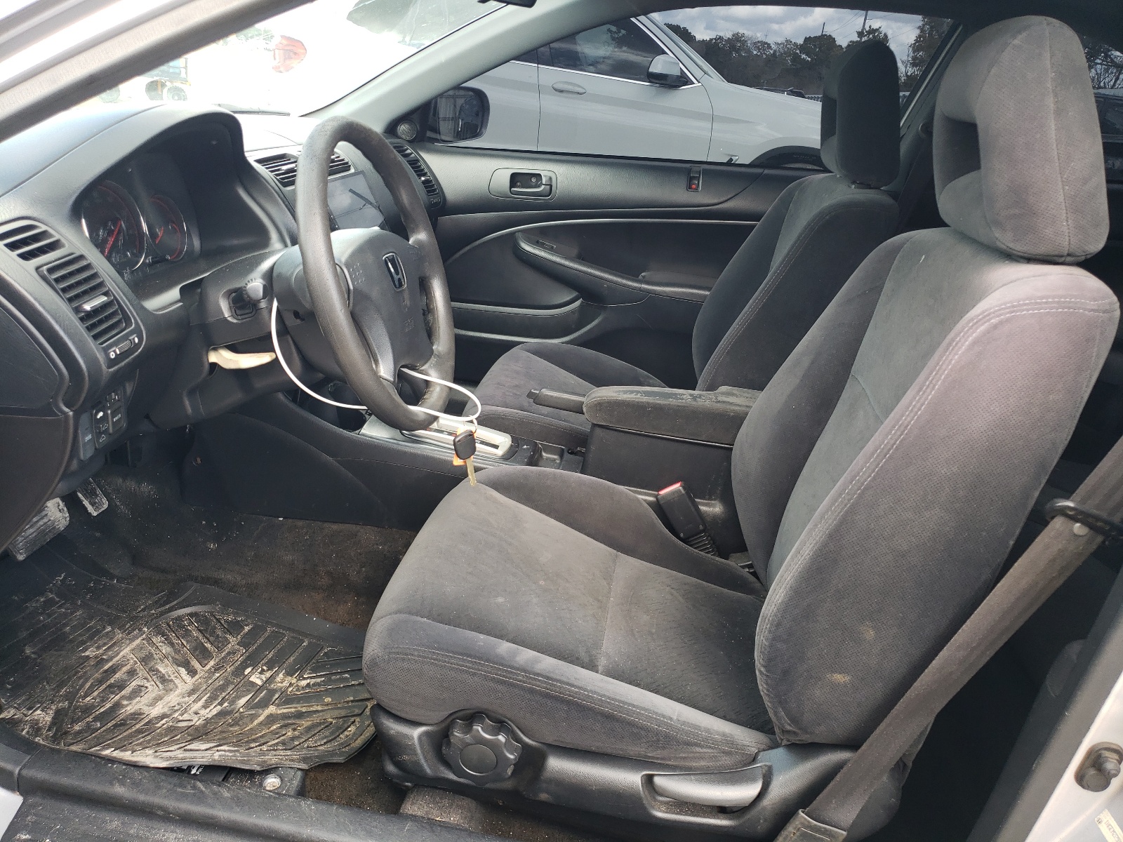 1HGEM229X3L044187 2003 Honda Civic Ex