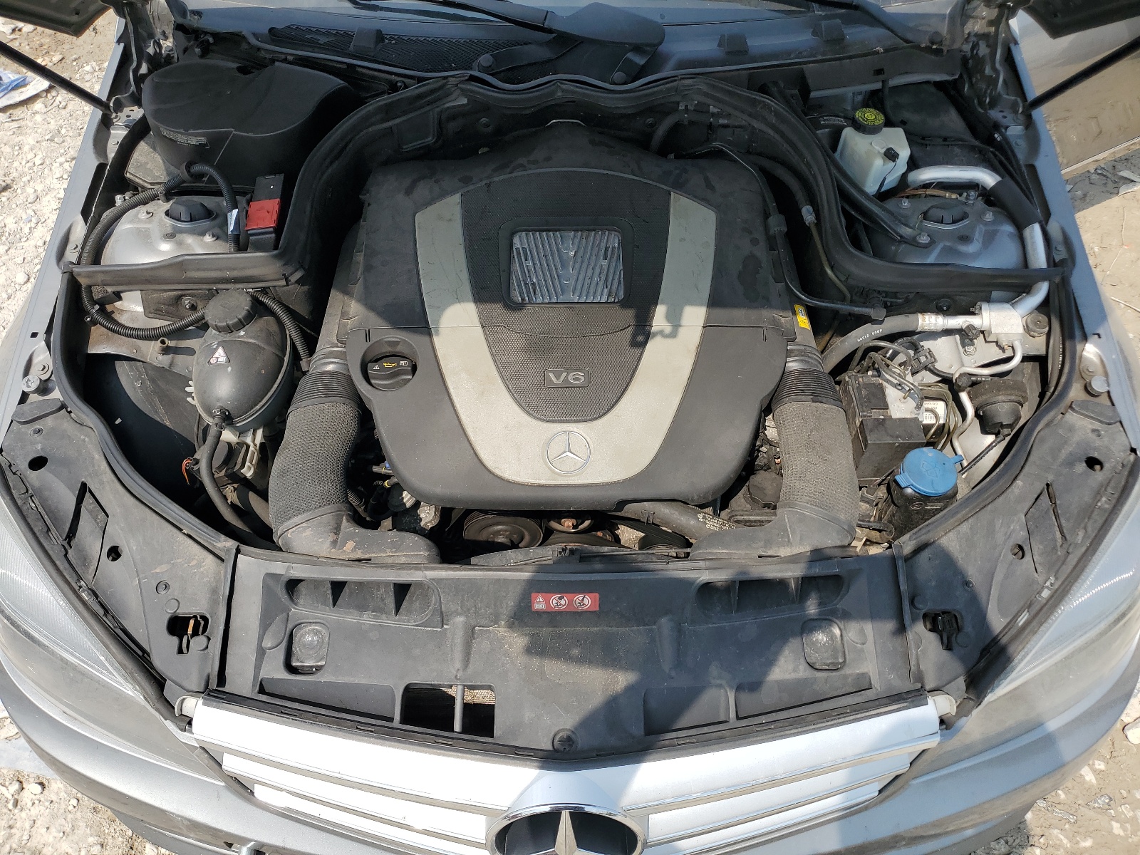 WDDGF8BB7BR137628 2011 Mercedes-Benz C 300 4Matic