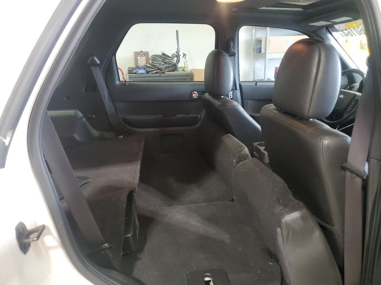 2010 Ford Escape Limited VIN: 1FMCU9EG0AKC60282 Lot: 65960164