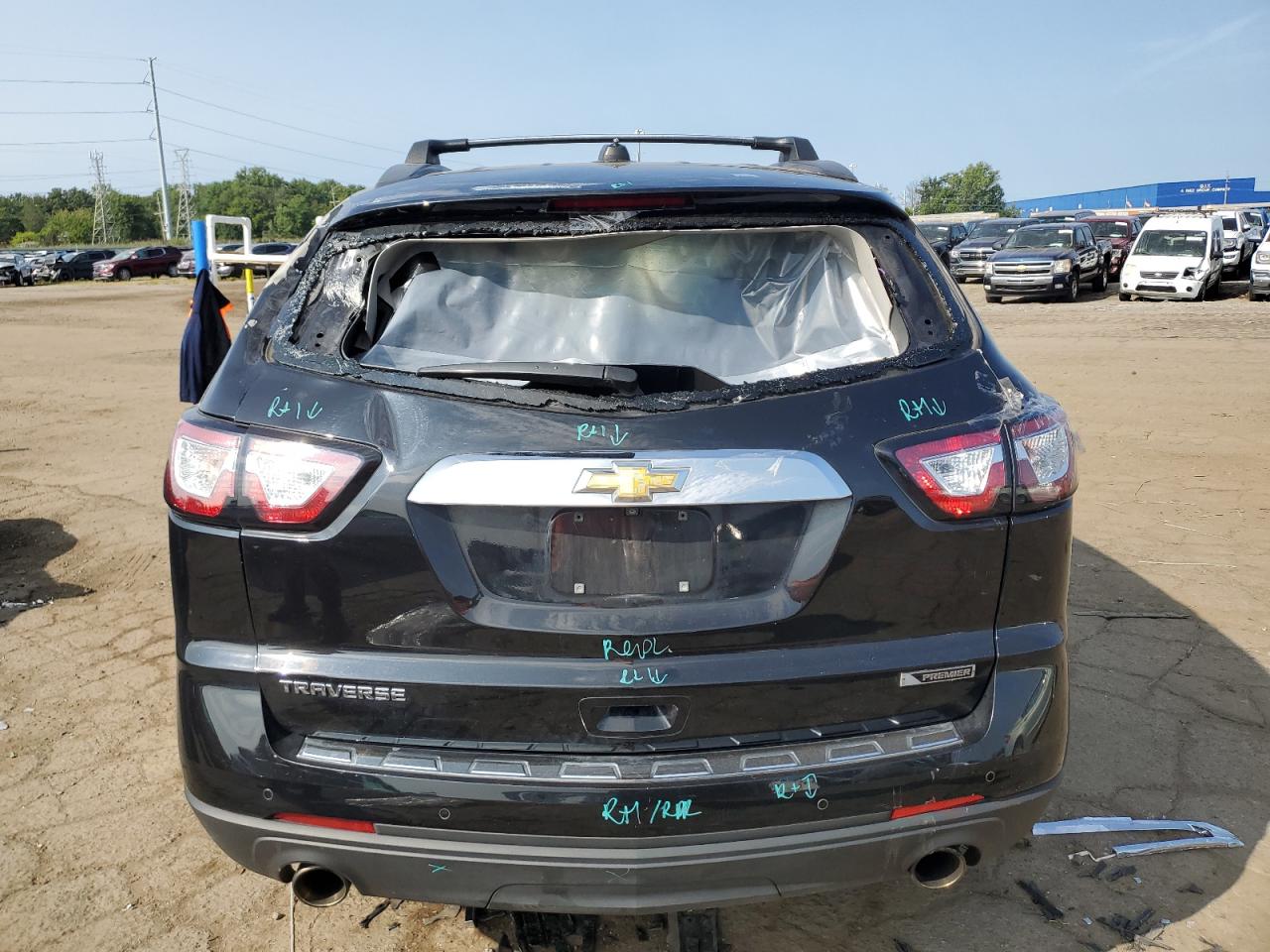 1GNKRJKD7HJ344300 2017 Chevrolet Traverse Premier