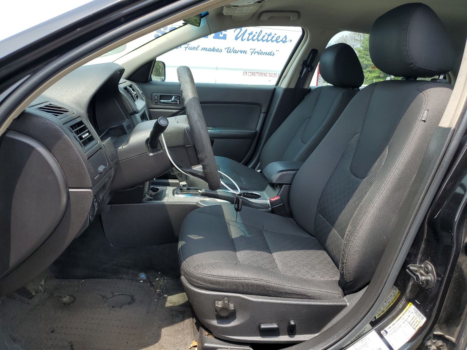 3FAHP0HA6BR114024 2011 Ford Fusion Se