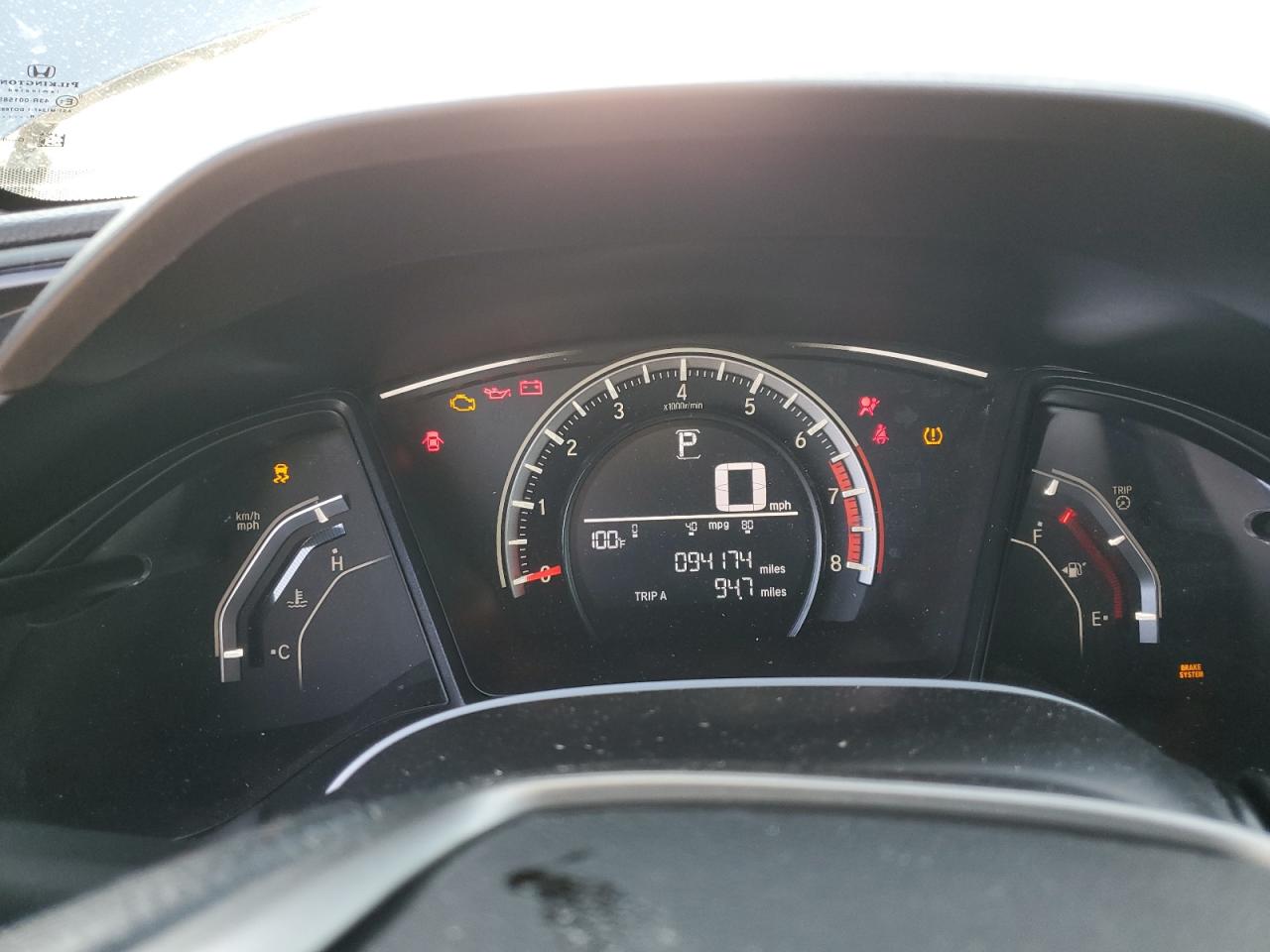 SHHFK7H27JU431021 2018 Honda Civic Lx