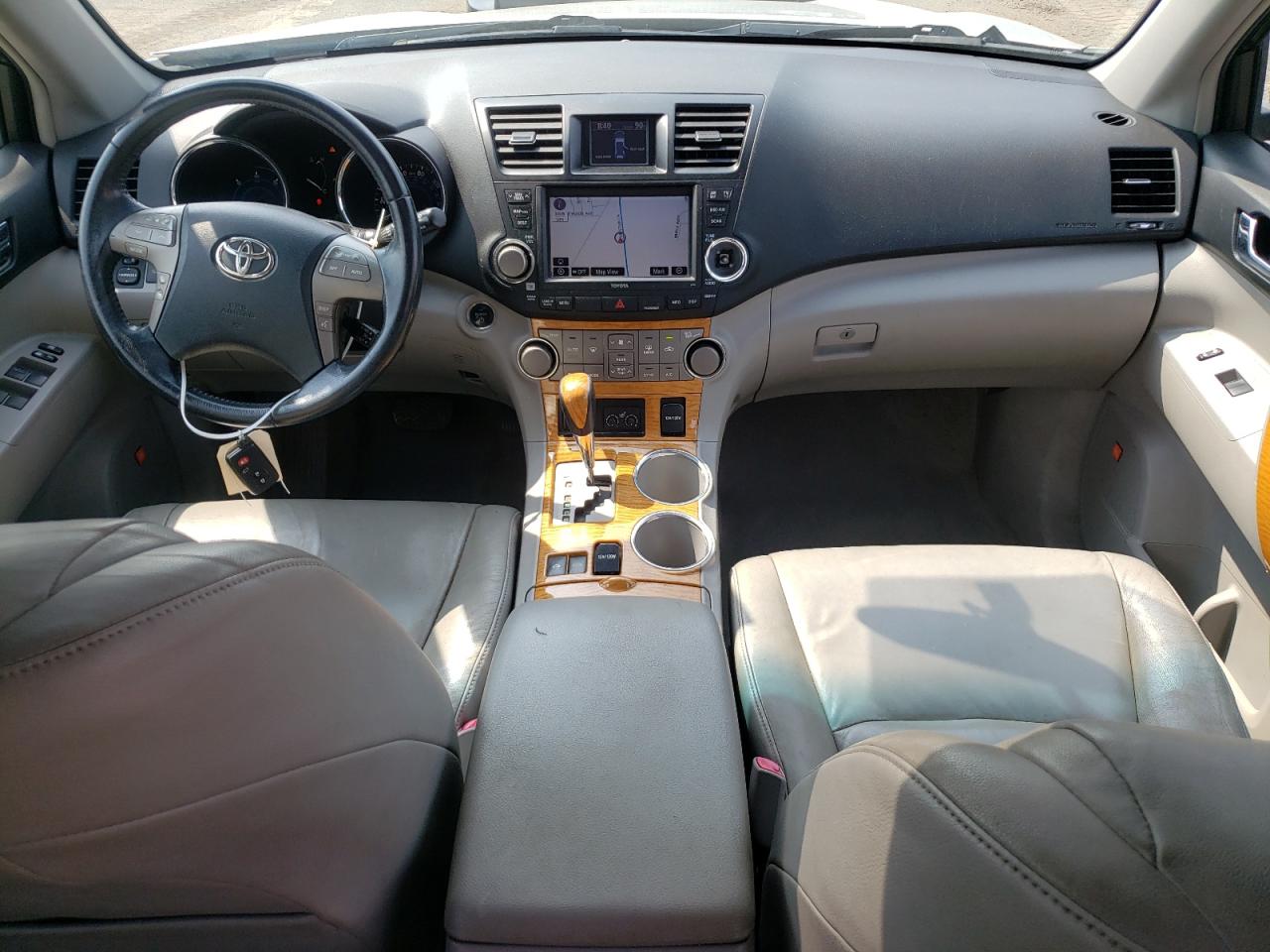 2008 Toyota Highlander Hybrid Limited VIN: JTEEW44A082008481 Lot: 65729474