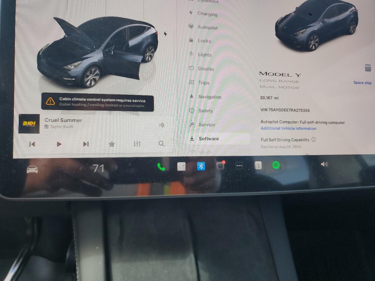 7SAYGDEE7RA275356 2024 Tesla Model Y