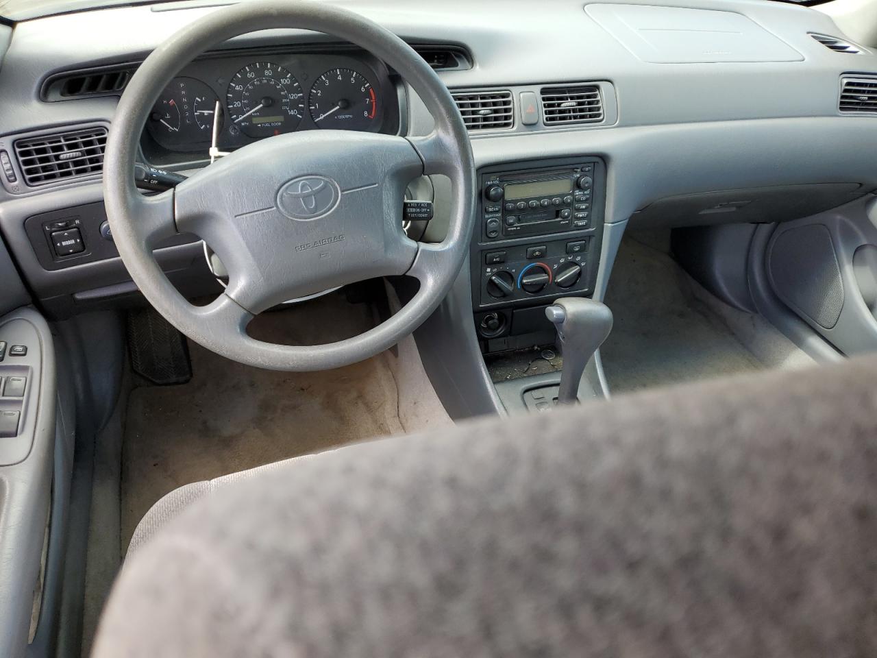 2000 Toyota Camry Ce VIN: JT2BG22K3Y0451765 Lot: 68352234