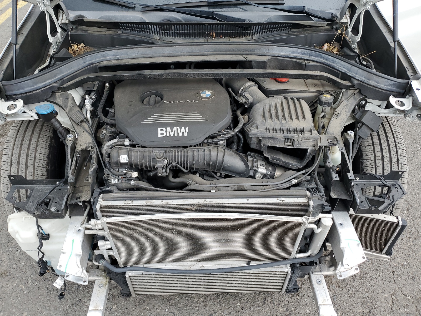 WBXHT3C3XH5F82033 2017 BMW X1 xDrive28I