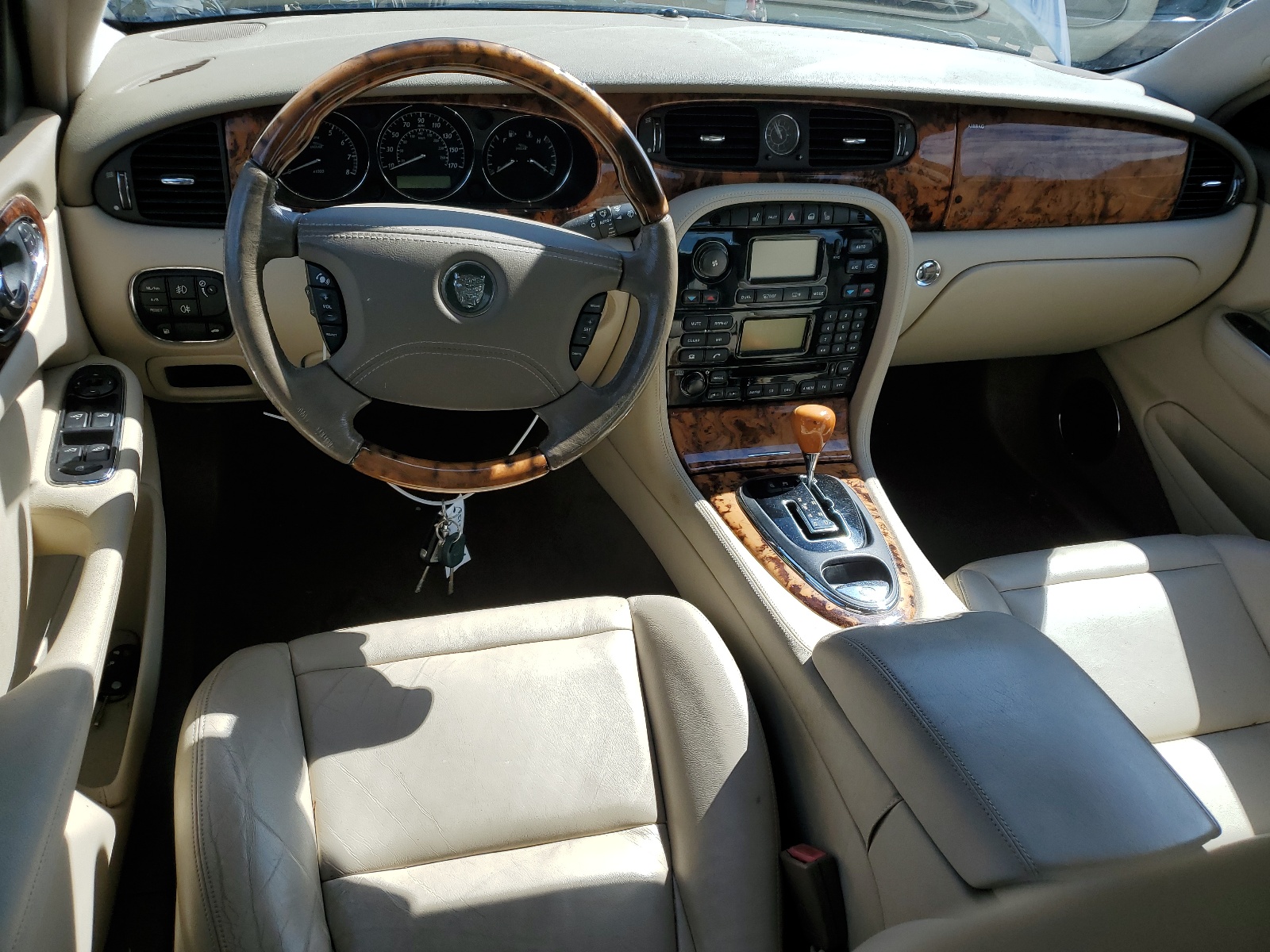 SAJWA71C14SG23909 2004 Jaguar Xj8