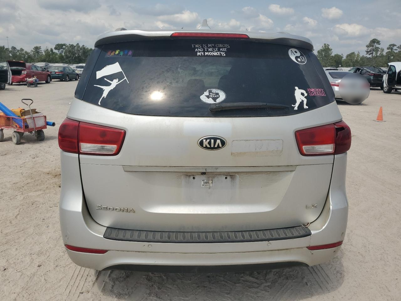 KNDMB5C18H6242413 2017 Kia Sedona Lx