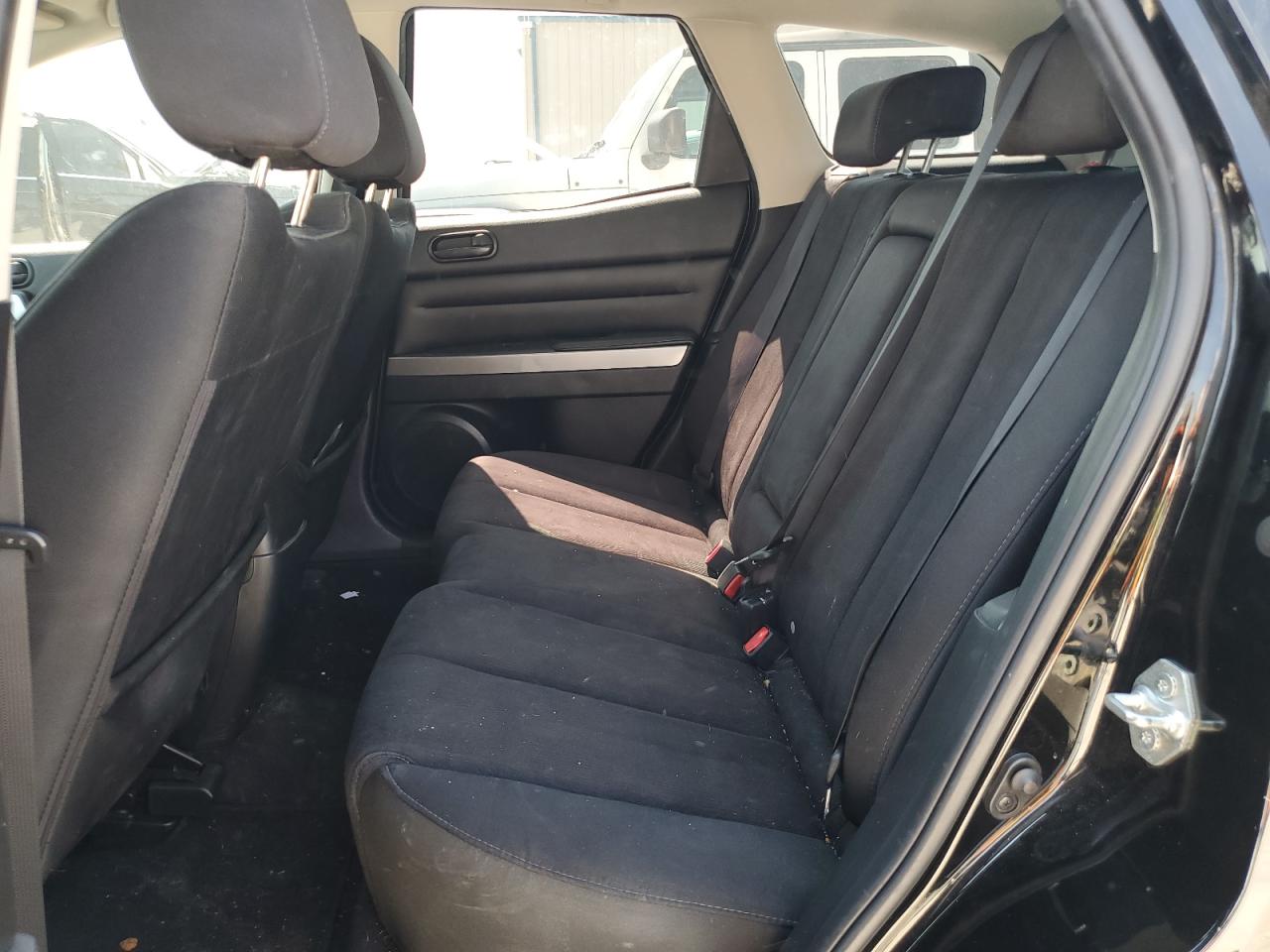 JM3ER2A58B0389594 2011 Mazda Cx-7