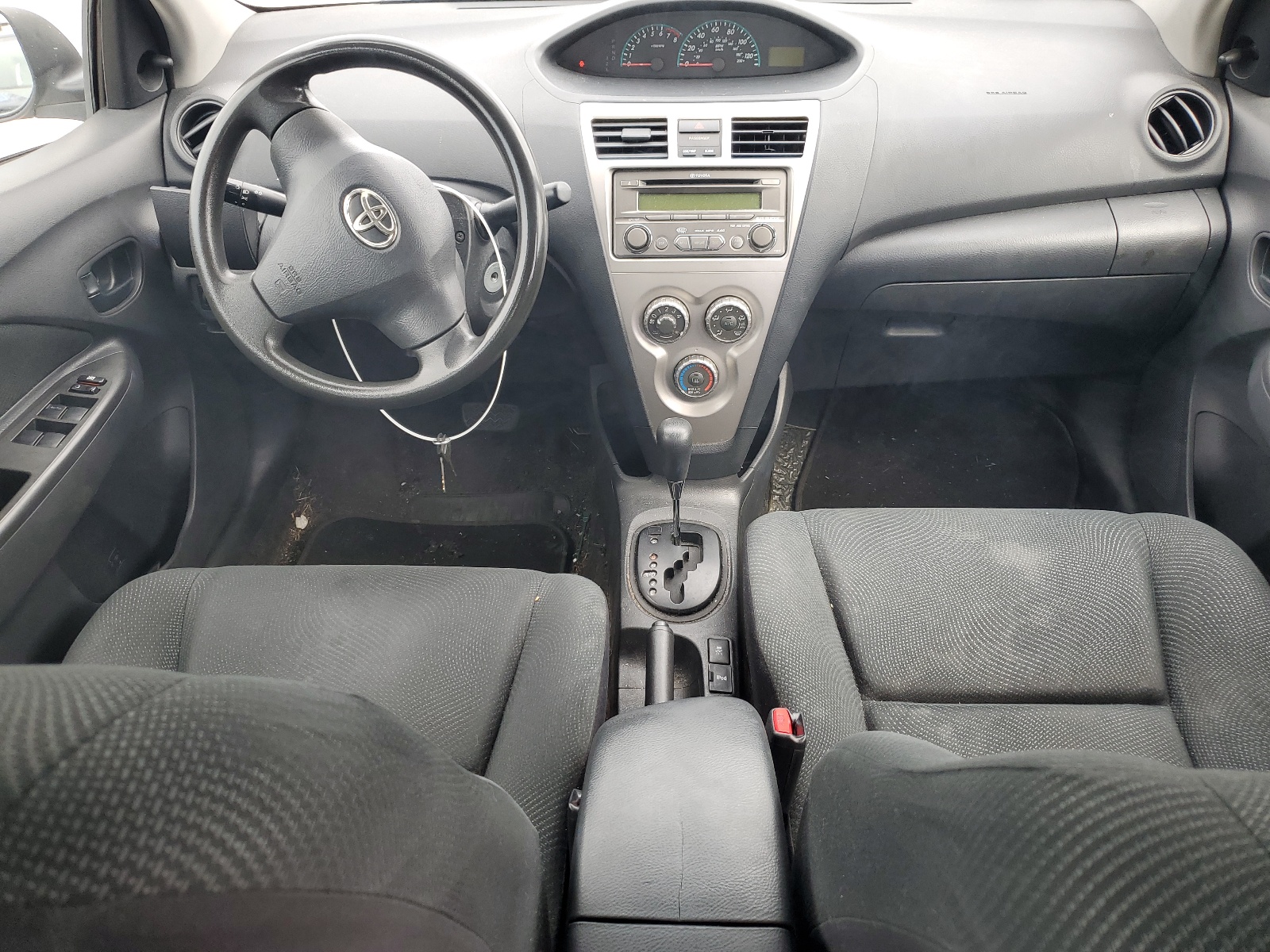 2012 Toyota Yaris vin: JTDBT4K39CL012066