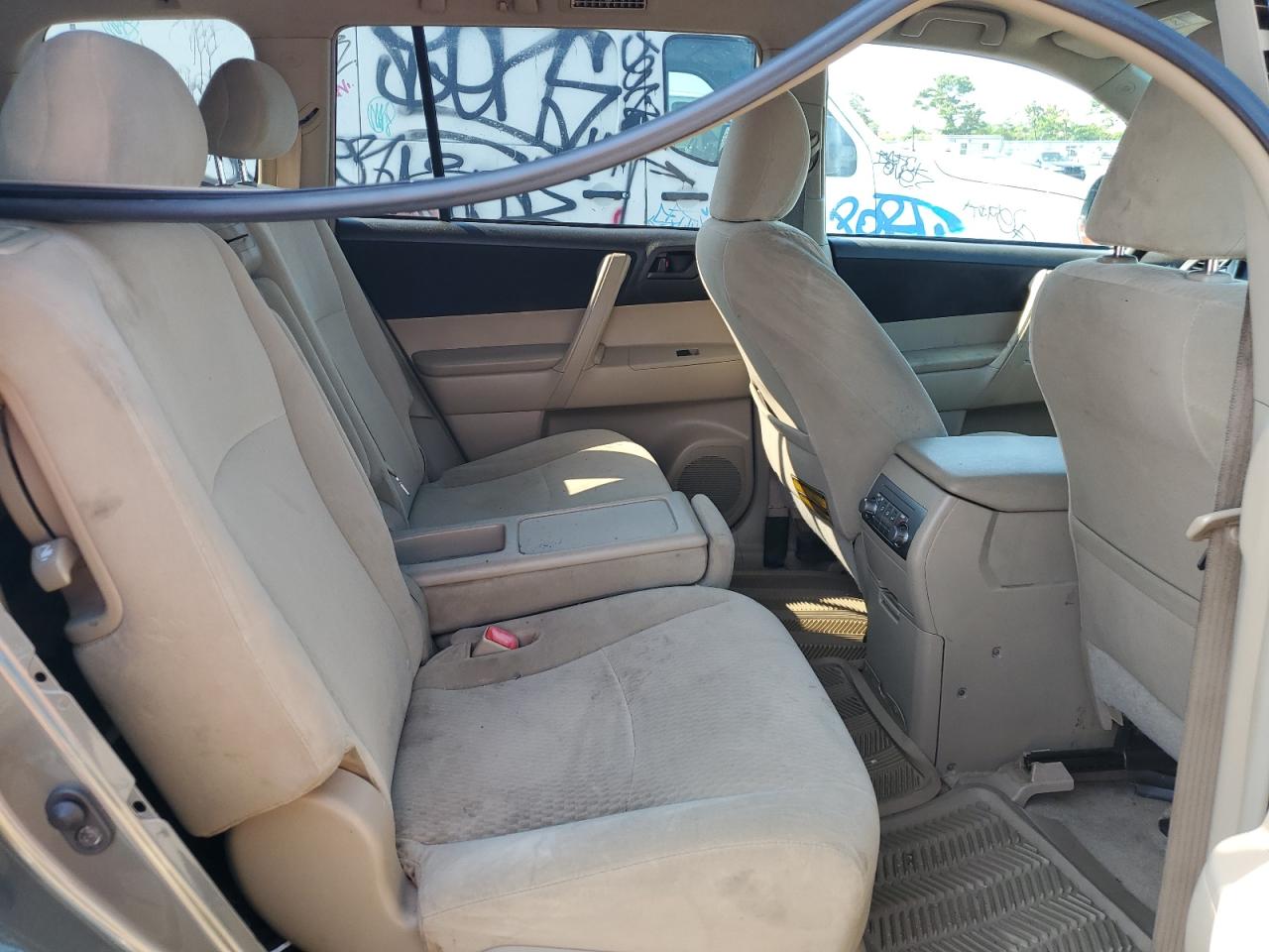 2010 Toyota Highlander VIN: 5TDBK3EHXAS027711 Lot: 65667014