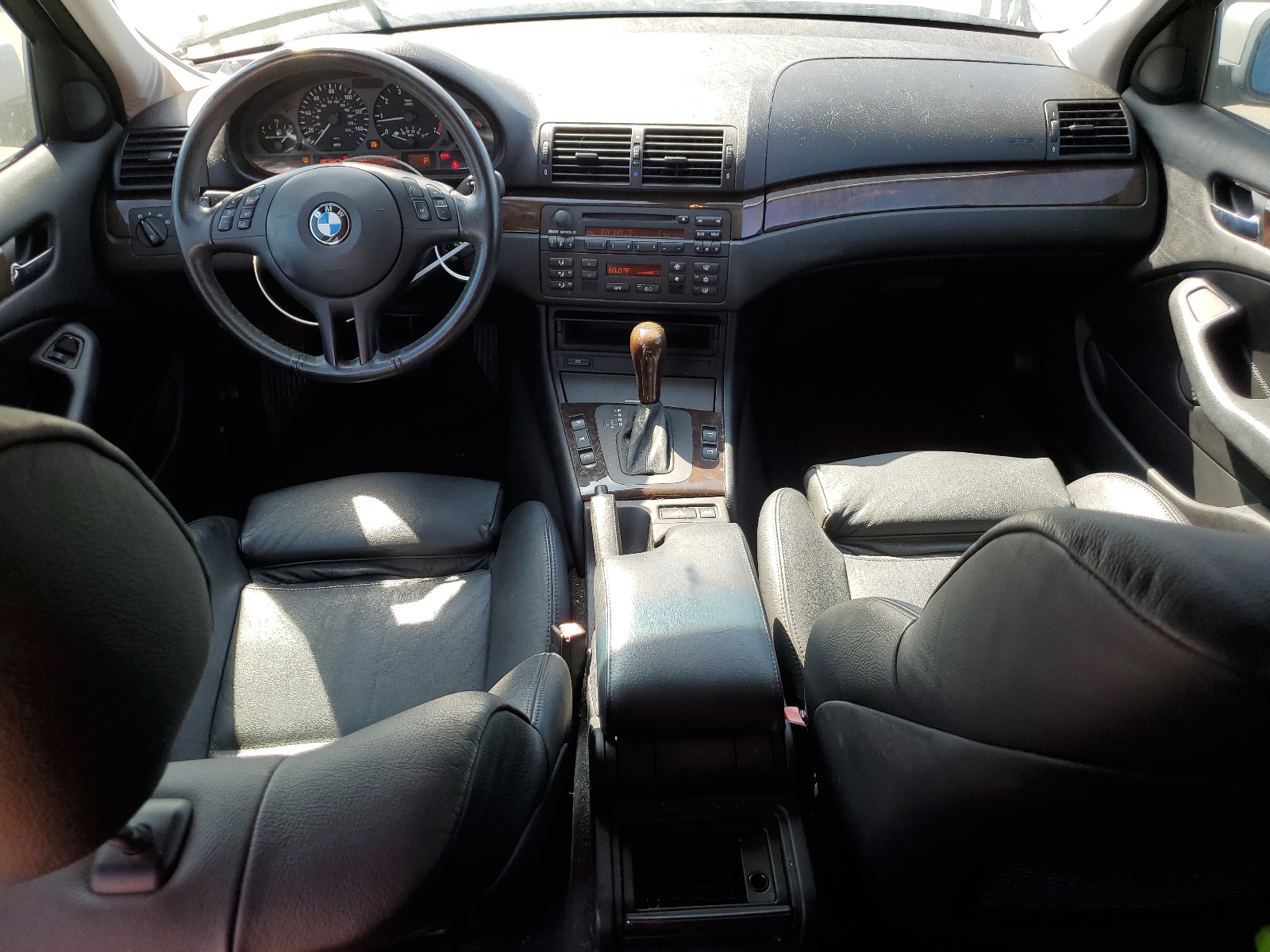 WBAAZ33433KP79927 2003 BMW 325 I