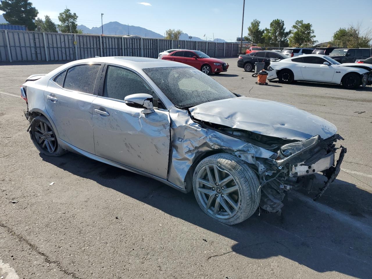 2017 Lexus IS - Image 4