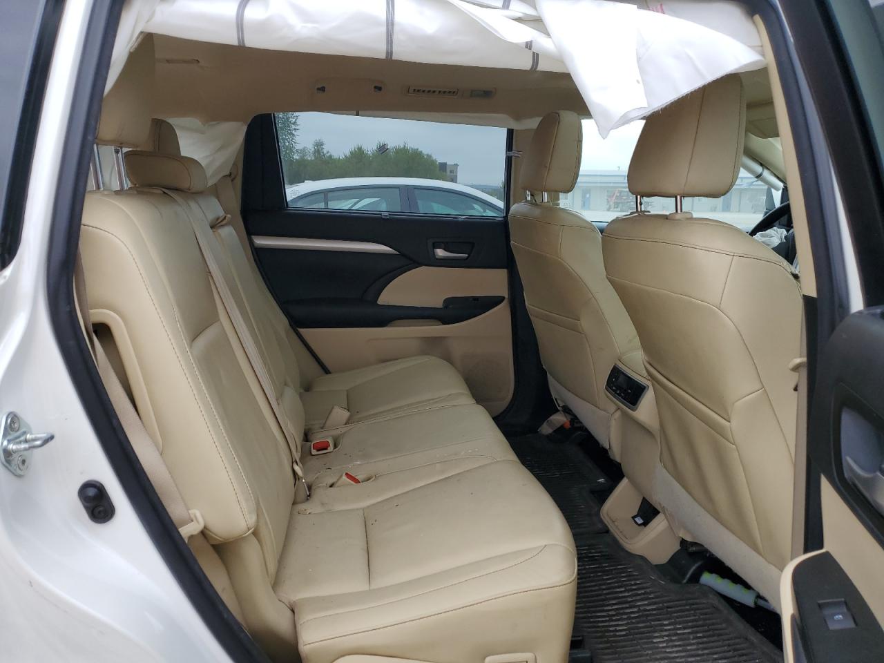 2015 Toyota Highlander Xle VIN: 5TDJKRFH0FS124324 Lot: 66299164