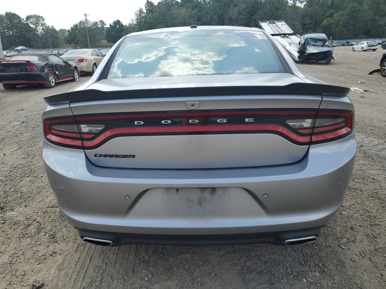 2C3CDXBG4JH145516 2018 Dodge Charger Sxt