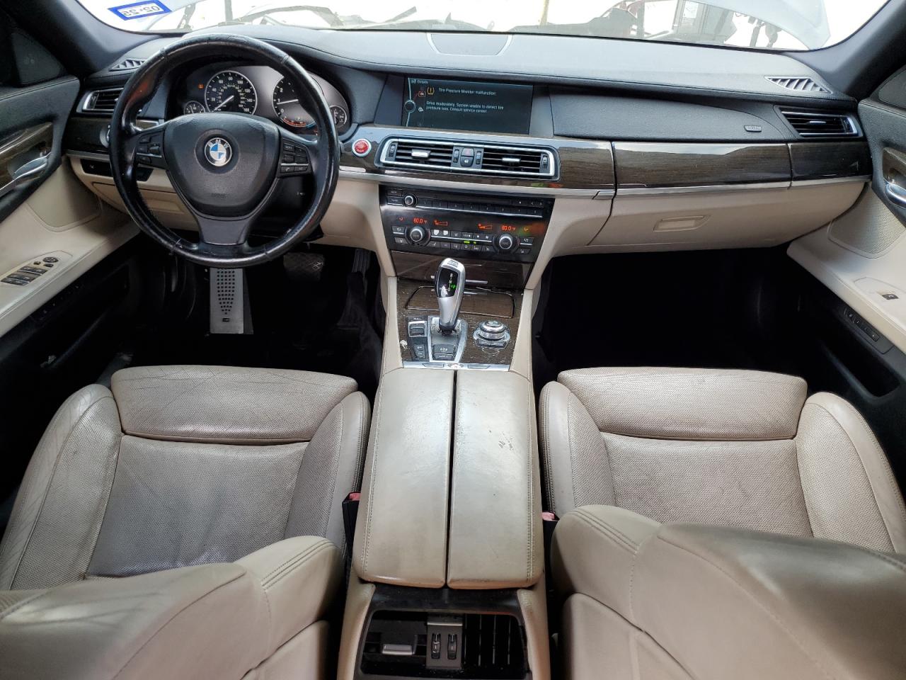 WBAKC6C58BC395263 2011 BMW 750 Xi