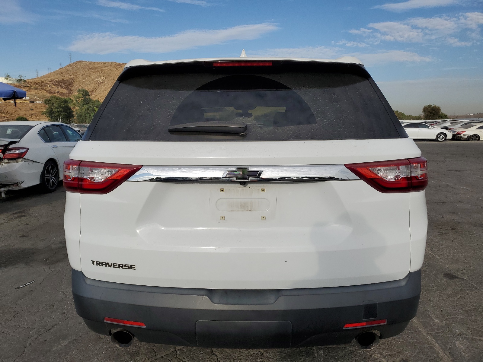 1GNERFKW0KJ106727 2019 Chevrolet Traverse Ls