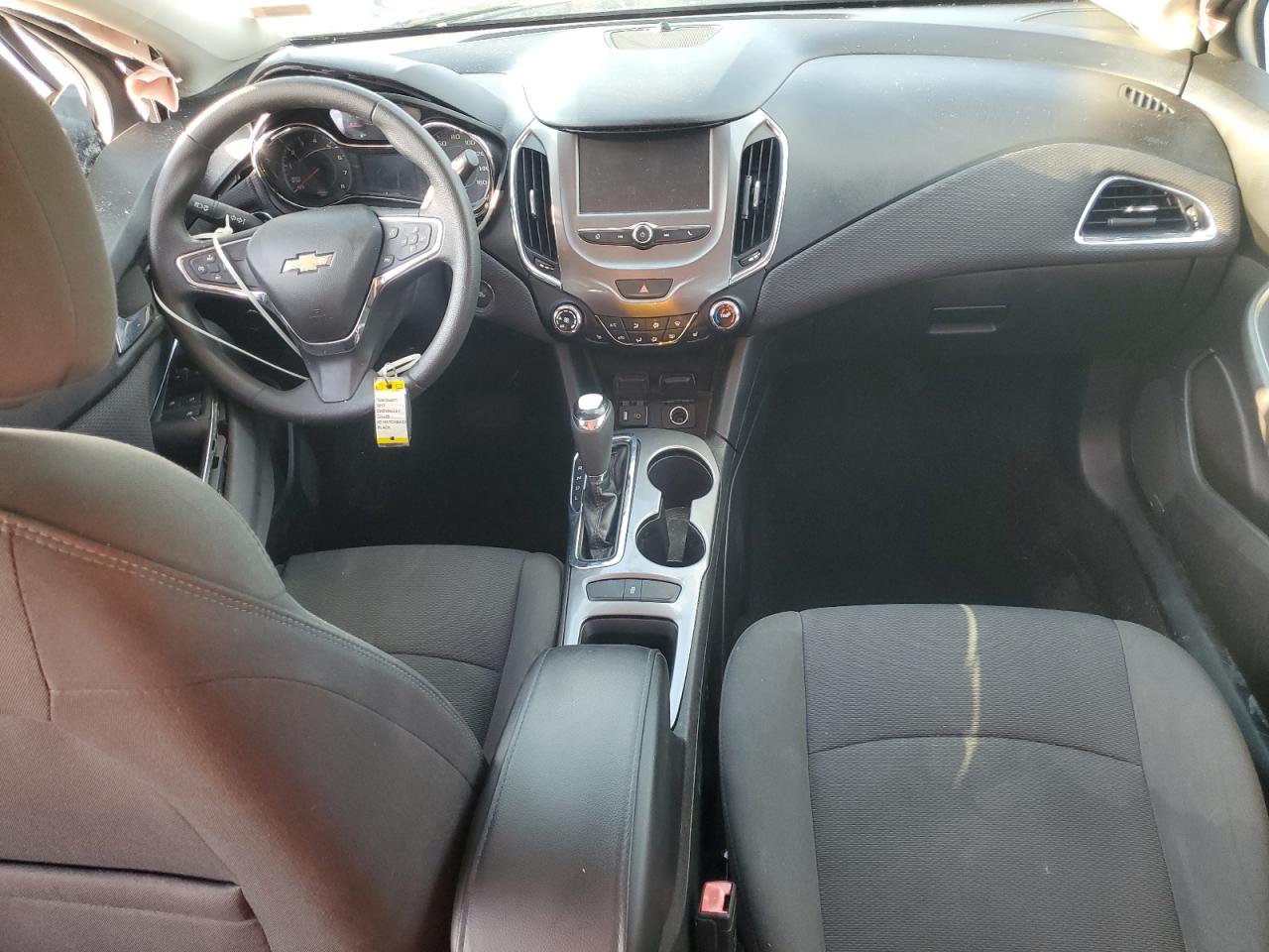 3G1BE6SM5HS593784 2017 Chevrolet Cruze Lt