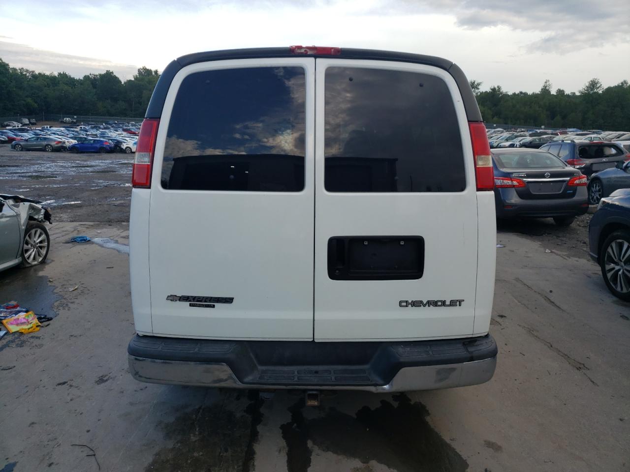 1GAHG39U751253655 2005 Chevrolet Express G3500