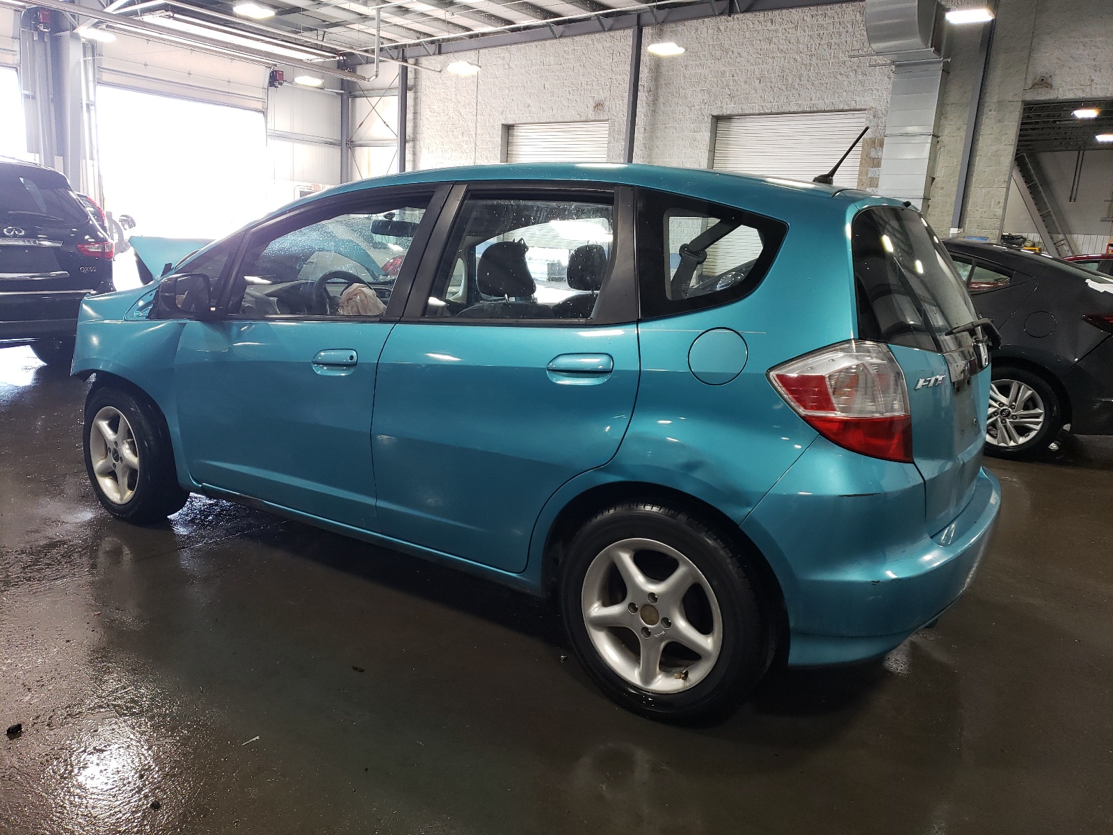 2013 Honda Fit vin: JHMGE8H30DC061848