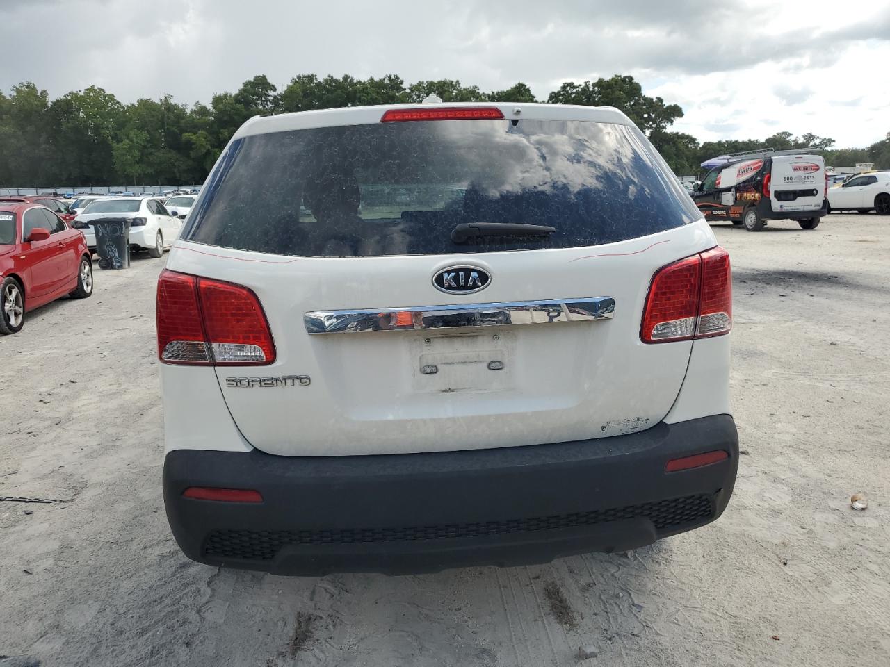 2011 Kia Sorento Base VIN: 5XYKT3A18BG010006 Lot: 69071334