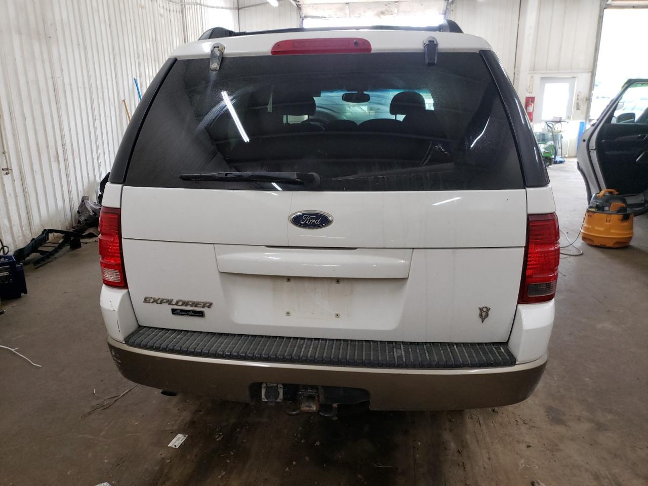 2004 Ford Explorer Eddie Bauer VIN: 1FMDU74W34UA02980 Lot: 68608014