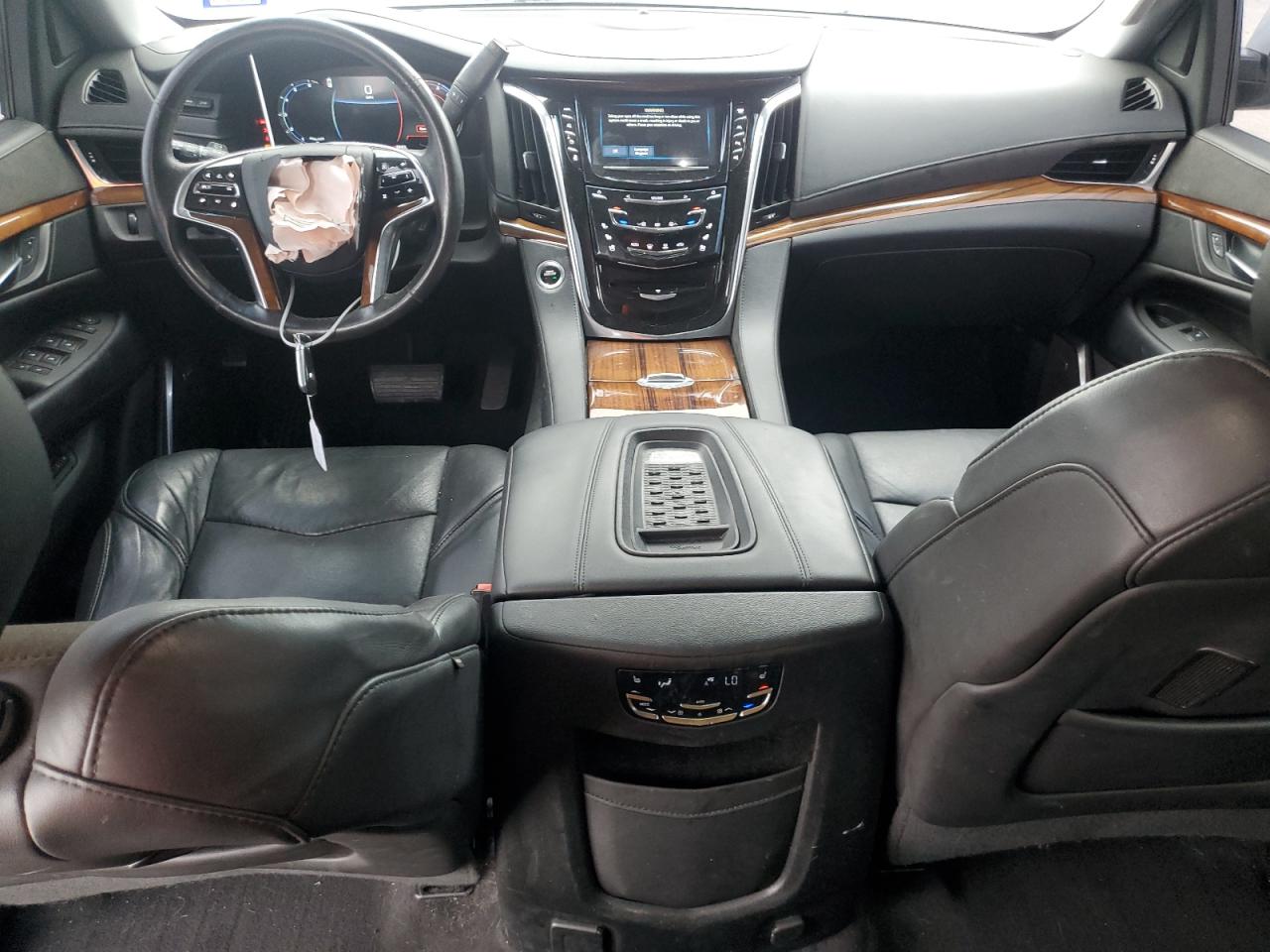 1GYS4BKJXHR192513 2017 Cadillac Escalade Luxury