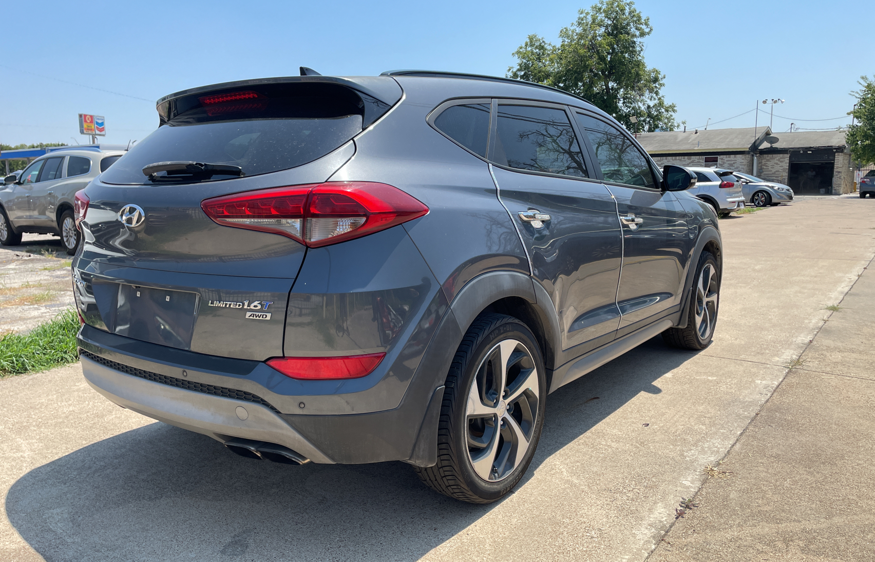 2017 Hyundai Tucson Limited vin: KM8J3CA24HU275528