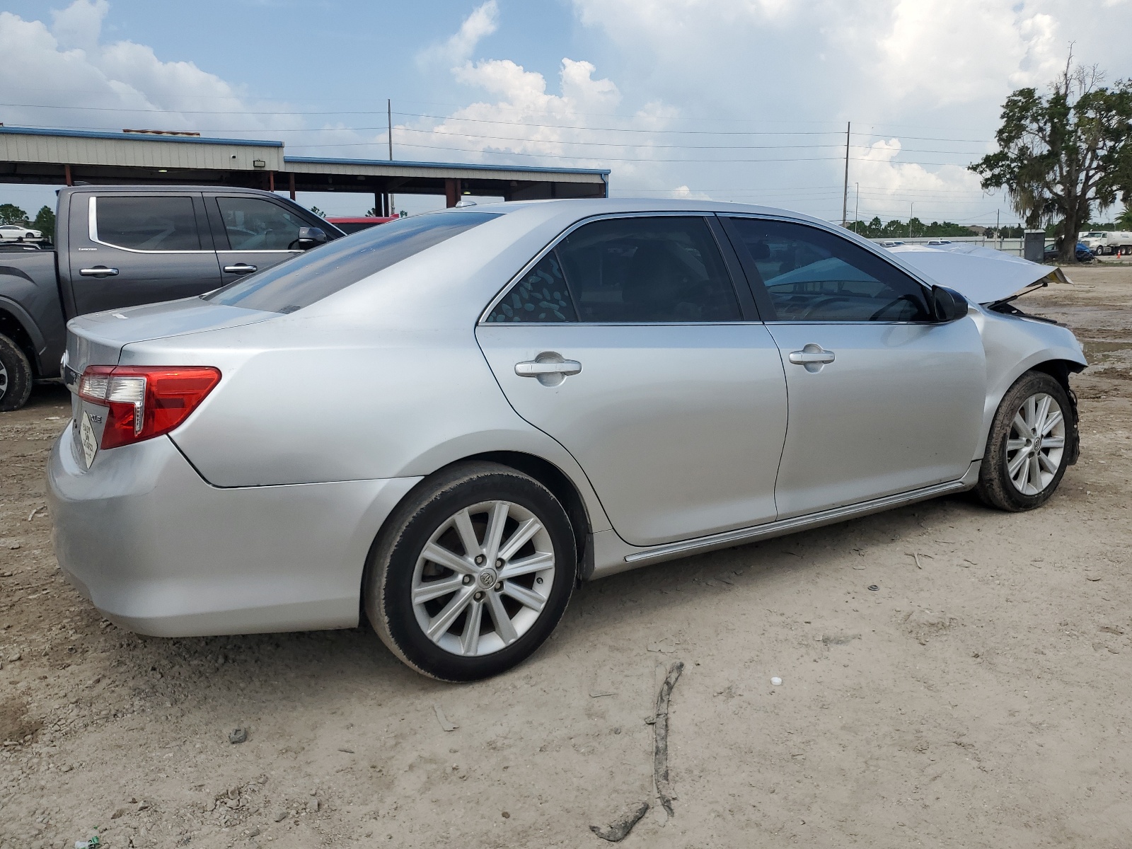 4T1BK1FK4EU539959 2014 Toyota Camry Se