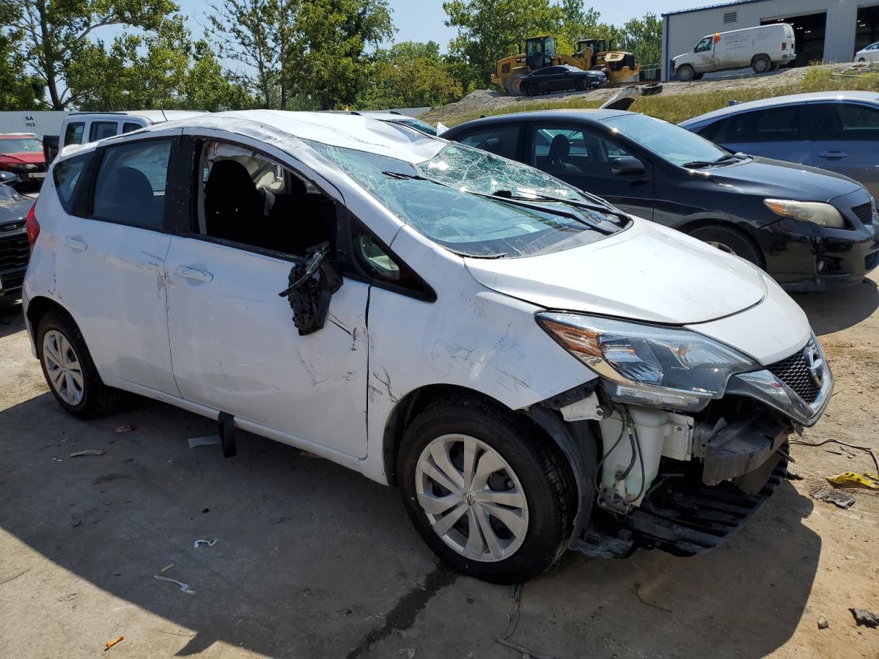 VIN 3N1CE2CP5KL363910 2019 NISSAN VERSA no.4