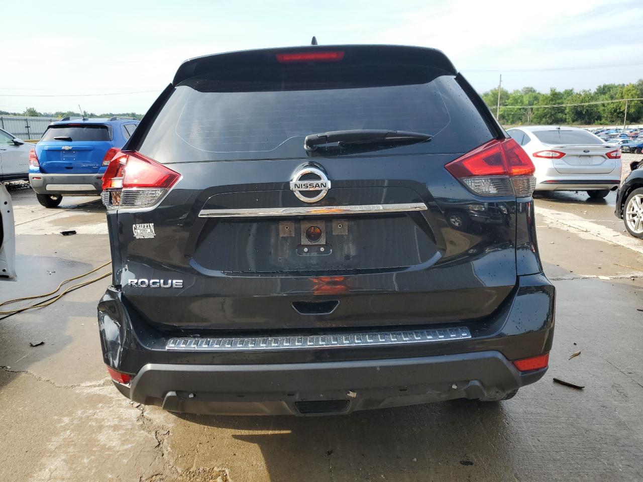 JN8AT2MT1JW458435 2018 Nissan Rogue S