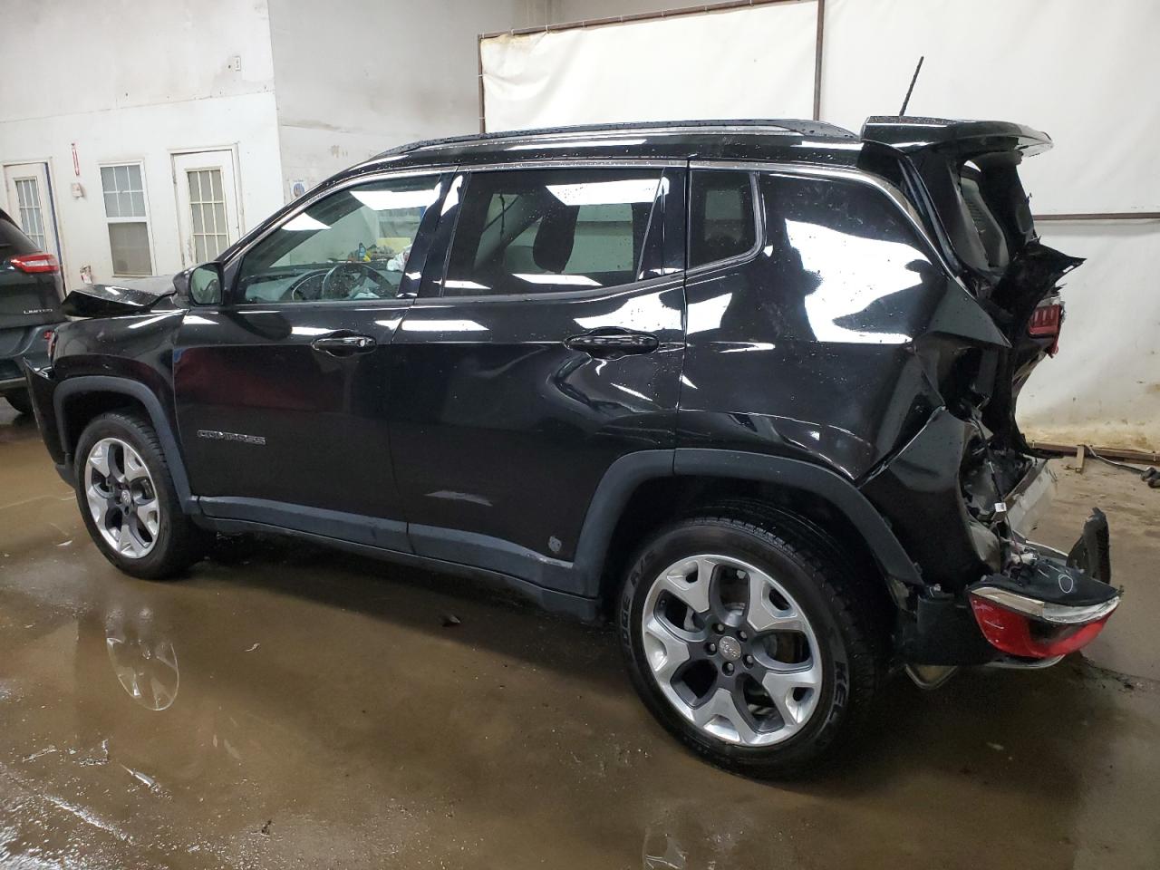 3C4NJDCB9KT843157 2019 JEEP COMPASS - Image 2