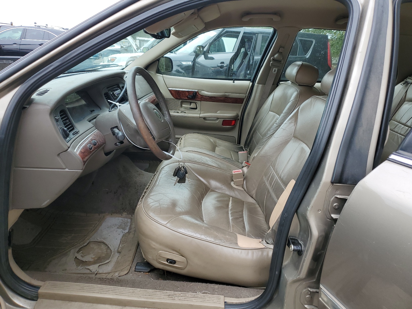 2MEFM75W92X624256 2002 Mercury Grand Marquis Ls