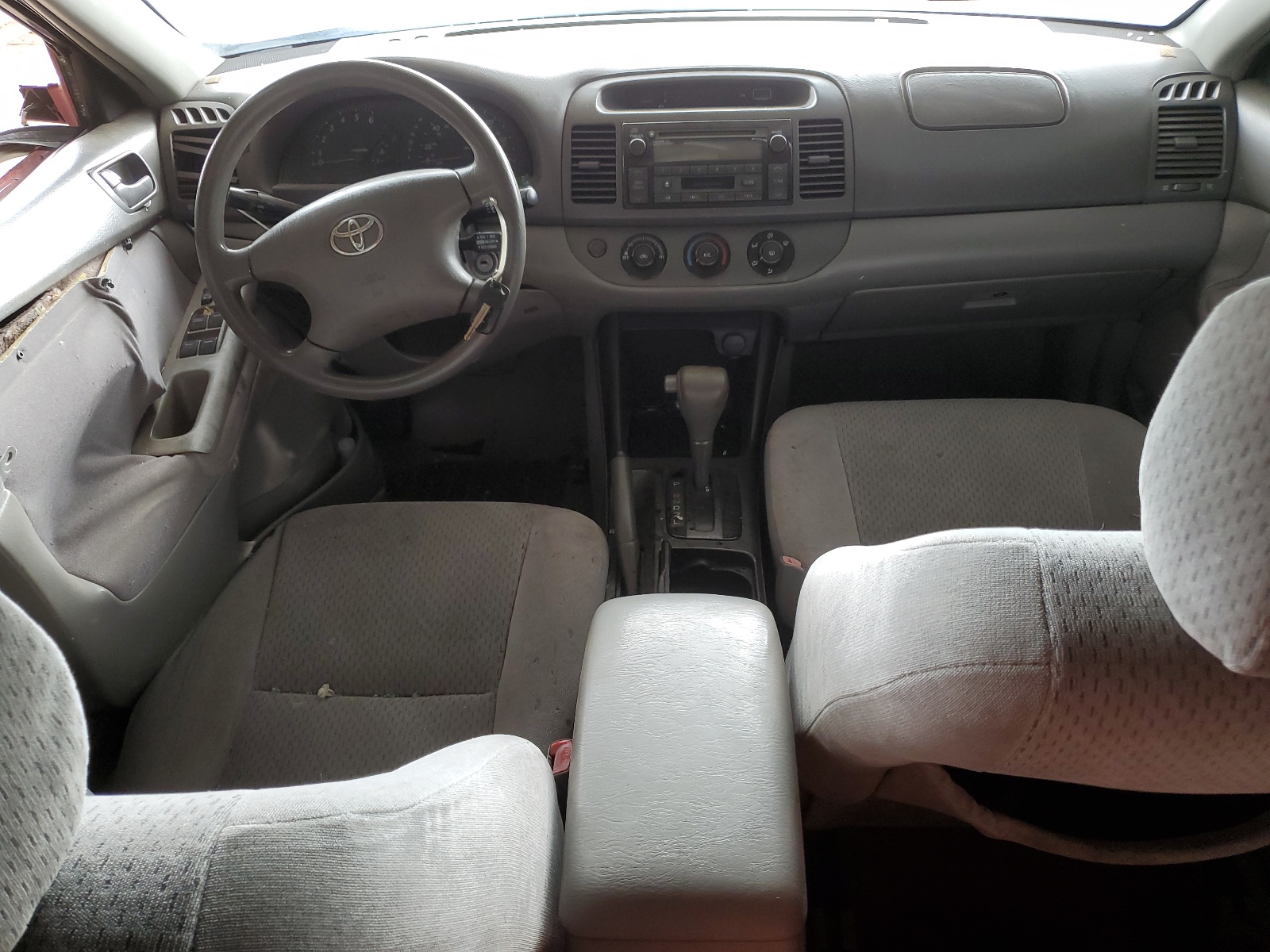 4T1BE32K54U349384 2004 Toyota Camry Le