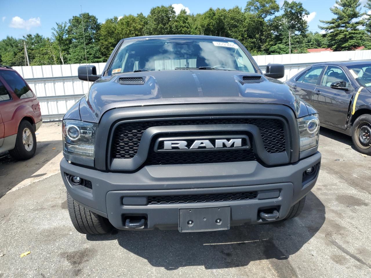 1C6RR7GG2KS631310 2019 Ram 1500 Classic Slt