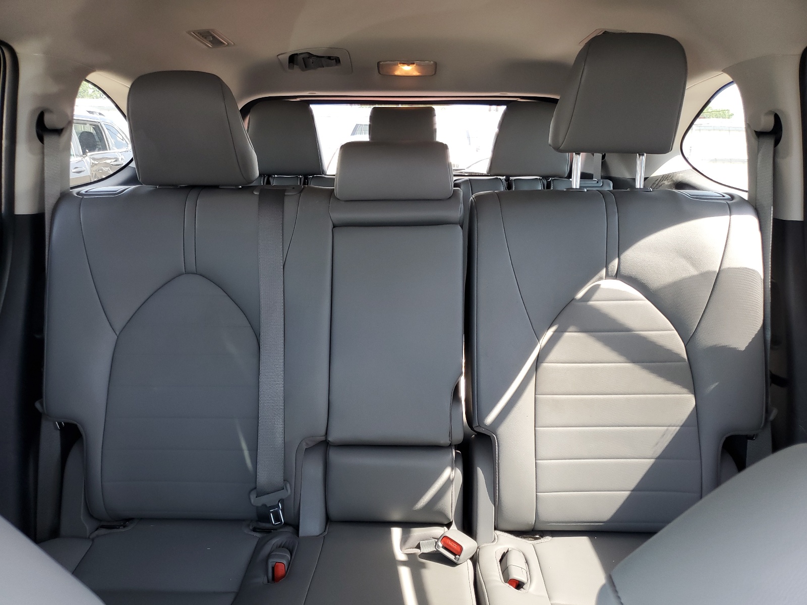 5TDGBRCH0NS543335 2022 Toyota Highlander Hybrid Xle